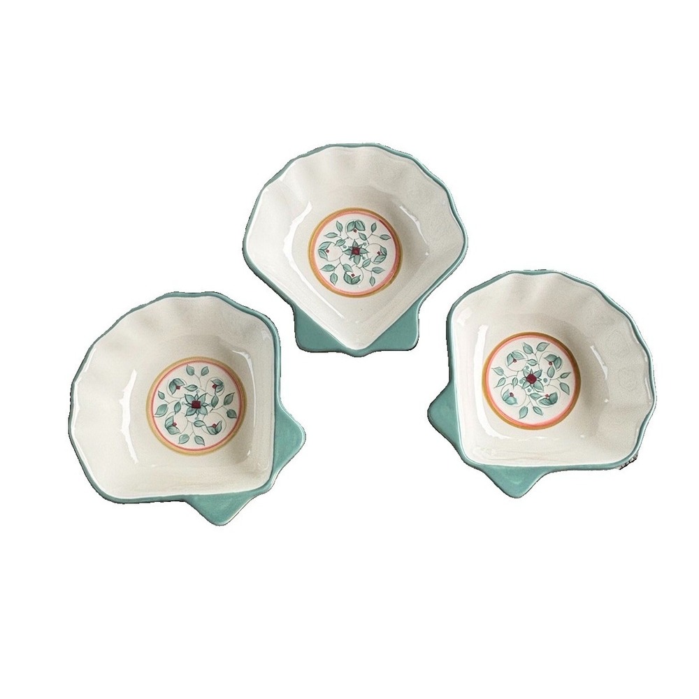 Vintage Pfaltzgraff "French Quarter" shell-shaped stoneware dishes-Set Of 3
